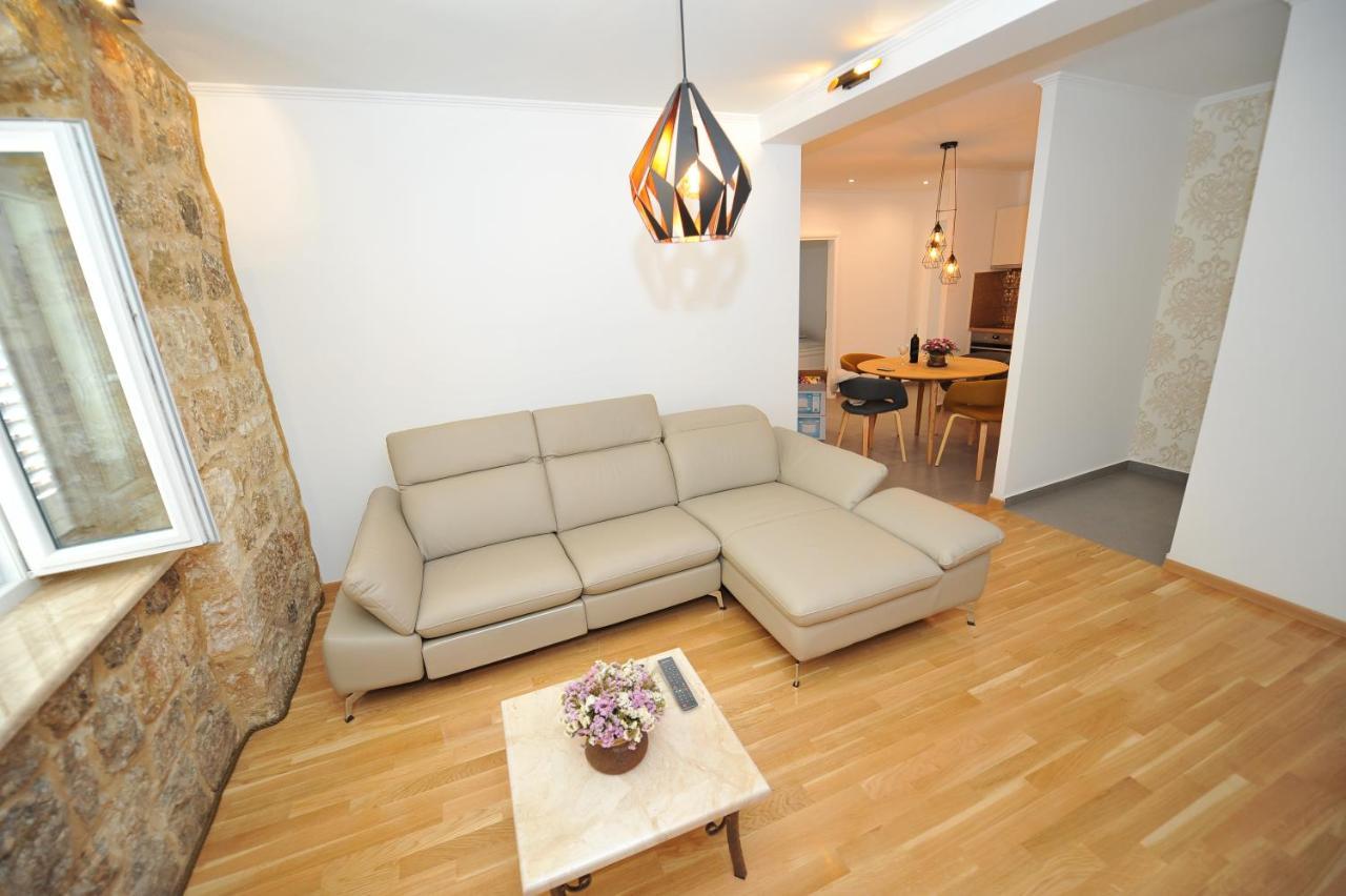 Apartment Antea Sinj Exteriör bild