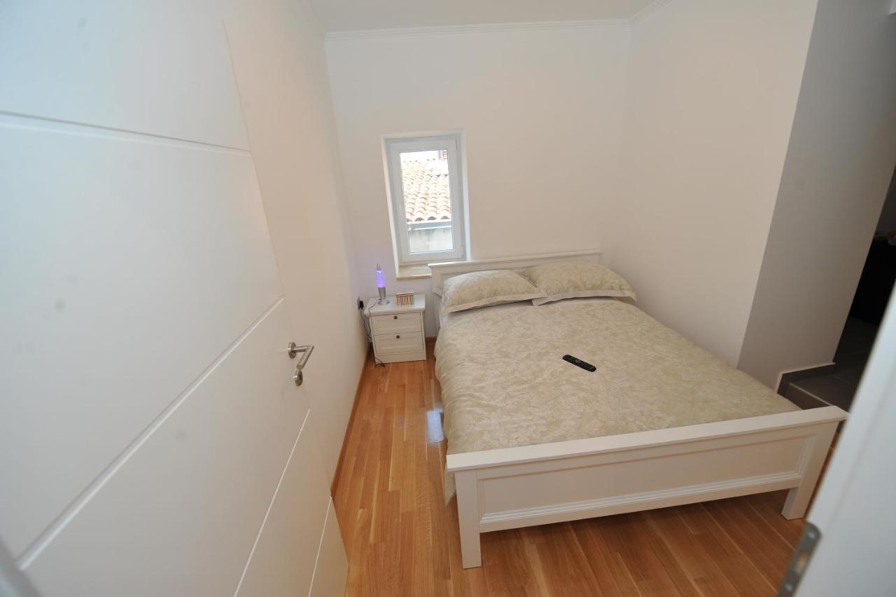 Apartment Antea Sinj Exteriör bild