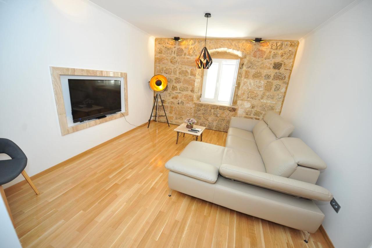 Apartment Antea Sinj Exteriör bild